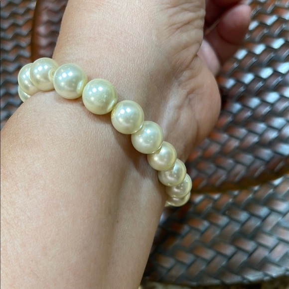 St. Benedict Elegant Gold and Cream Pearl Bracelet - Picture 3 of 3